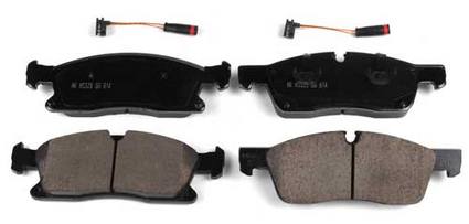 Mercedes Disc Brake Pad Set - Front (Ceramic) (EURO) 0004203302 - Akebono Euro Ultra-Premium EUR1629